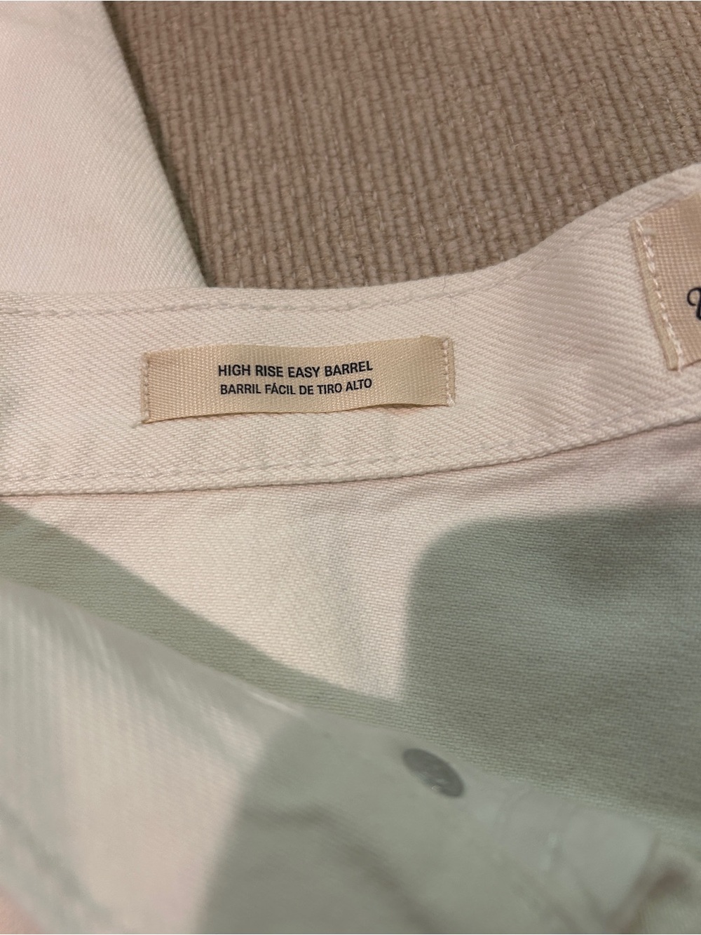 Classic High-Rise White Barrel Women's Jeans - Picture 2 of 4